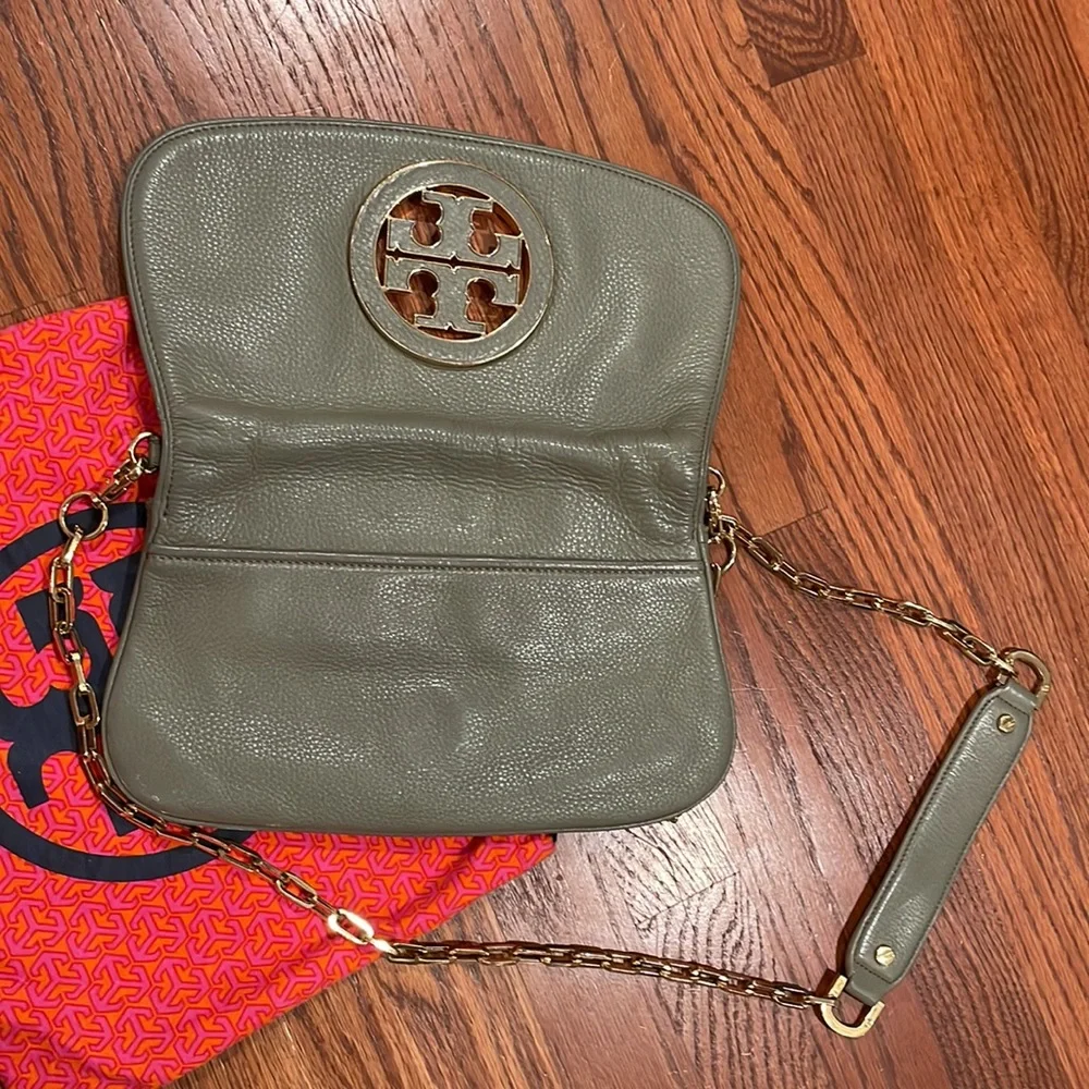 Tory Burch crossbody - tan/gray and gold - Picture 4 of 5
